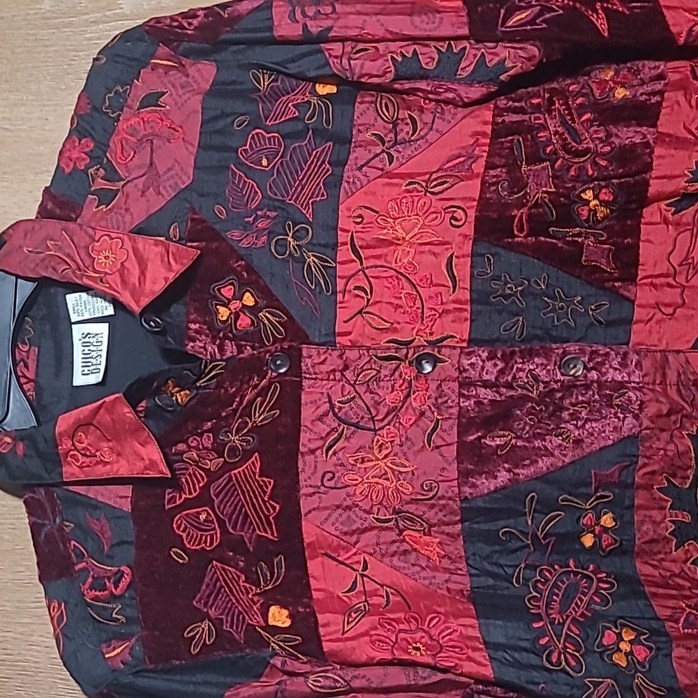 Chico's Silk/Rayon Fully Lined Embroidered Patchwork Jacket. Pre-owed S:3 - Picture 8 of 10